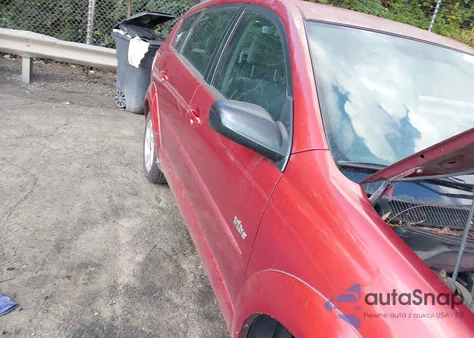 2005 Pontiac Vibe z USA, uszkodzony, nr VIN 5Y2SL63835Z442679